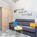 Karolina Apartament *
